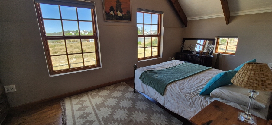 5 Bedroom Property for Sale in Cape Farms Western Cape